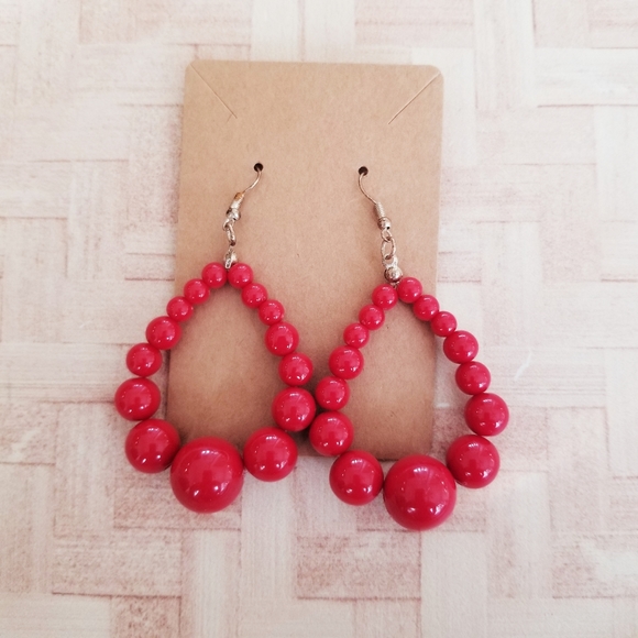 Red Beaded Earrings - Picture 8 of 10